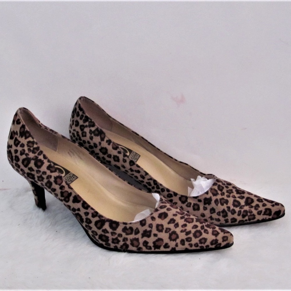Leopard print heels, 7M, fabric upper leather